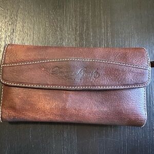Dooney & Bourke Rich Brown Leather wallet